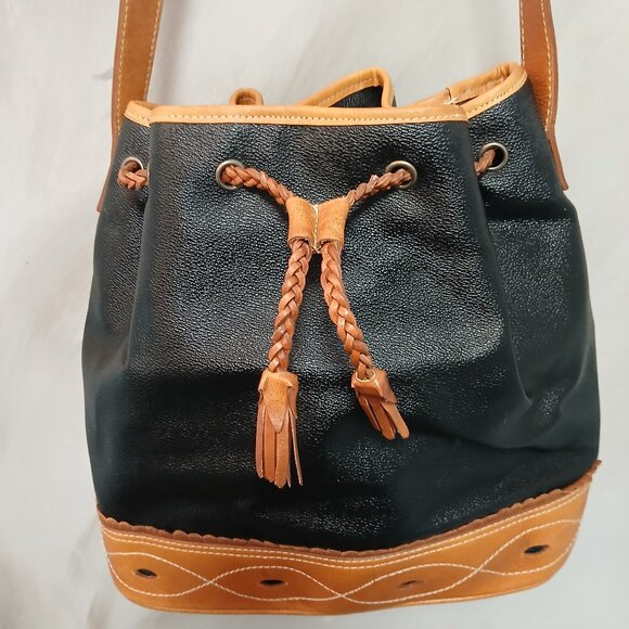 Adrienne Vittadini Hobo Bucket Bag - Picture 1 of 11